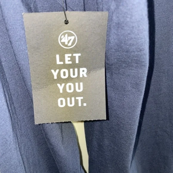 Boston Red Sox 100% cotton hooded pullover lightweight shirt. Size medium - Picture 5 of 5